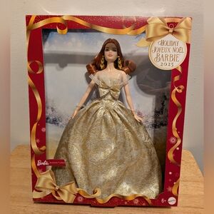 Barbie Signature 2025 in Glittering Gold